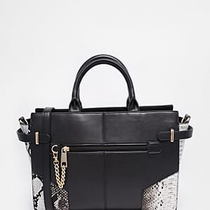 image1xxl-42.jpg Winged Handheld Bag With Chain Zip