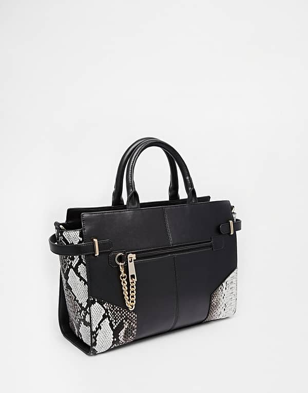 Winged Handheld Bag With Chain Zip - Image 2